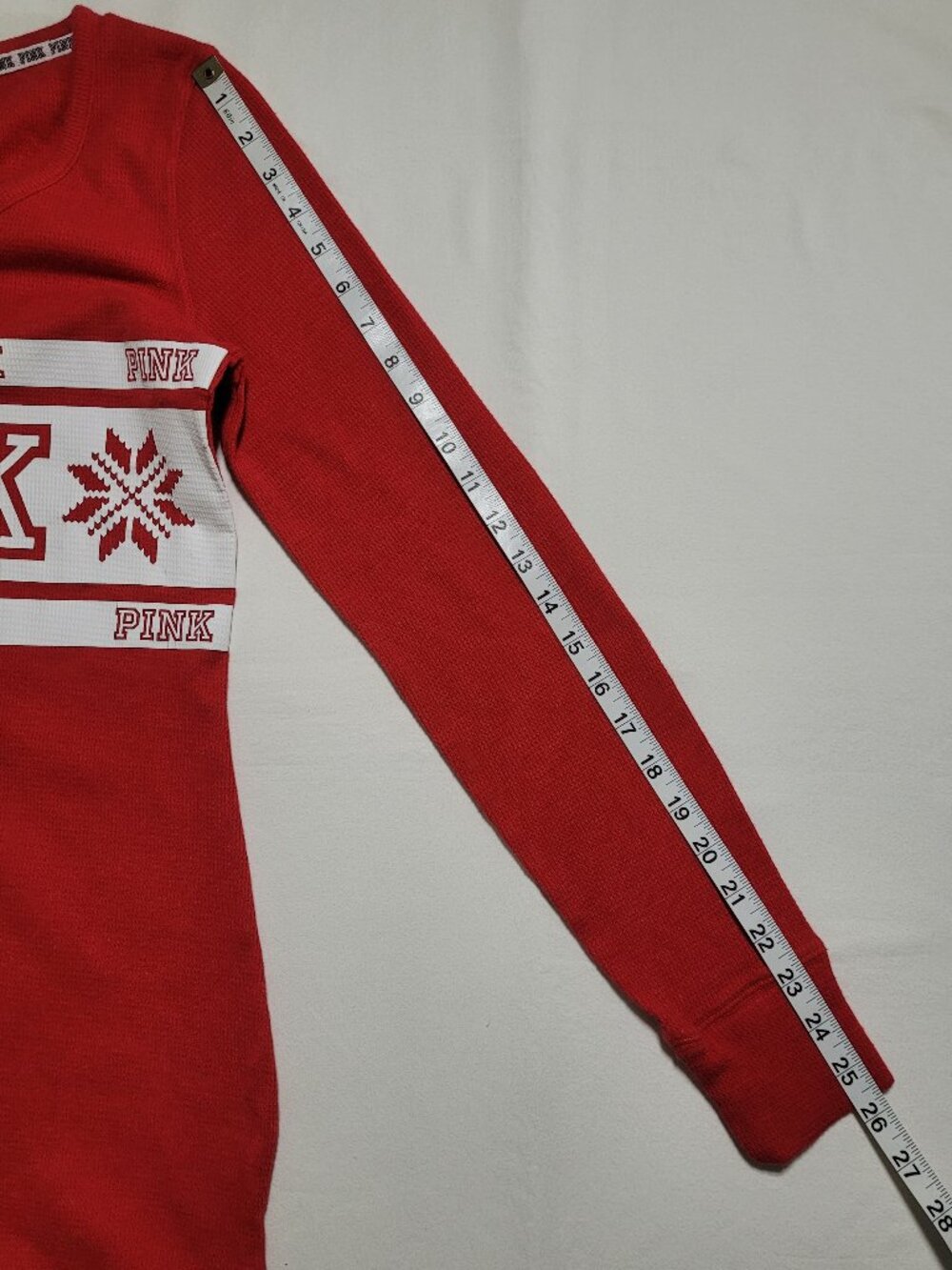 Victoria's Secret PINK Red Snowflake Thermal Henley Sleep Shirt Size Medium - Picture 11 of 11